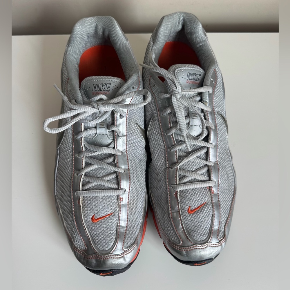 Nike Men's Athletic Shoes in Silver and Orange